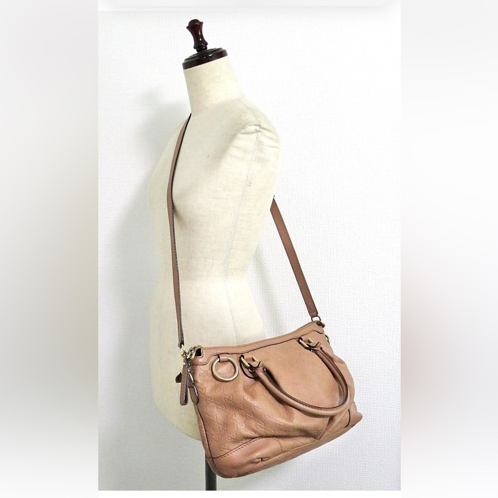 Gucci Tan Leather Shoulder Bag